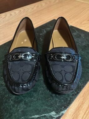 Coach black driving loafers size 8 flats horse bit accent patent leather